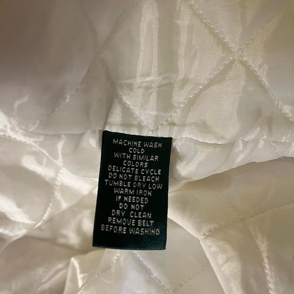 New Woman’s White Ralph Lauren Stylish Sping Jacket w/ Lots of Pocket Space!! - Picture 10 of 13